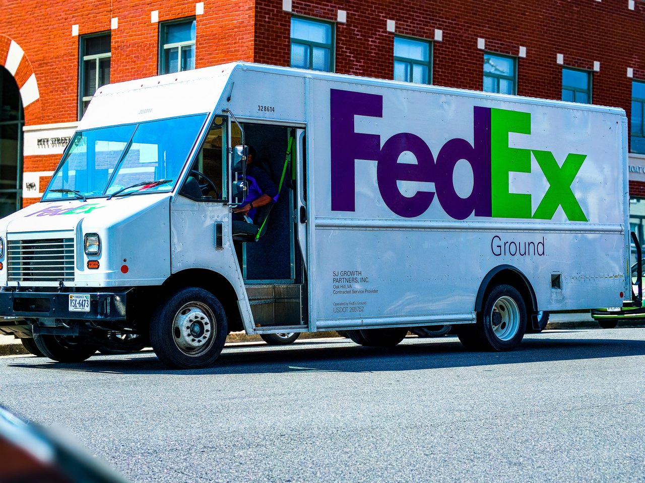 ZBB2197 FedEx Routes for Sale – 100% Absentee Run + Newer Fleet