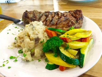 ZBB2460 Well established restaurant in Long Beach – Absentee owned